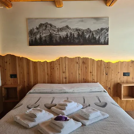 La Maison. La Roccia Dello Stambecco *