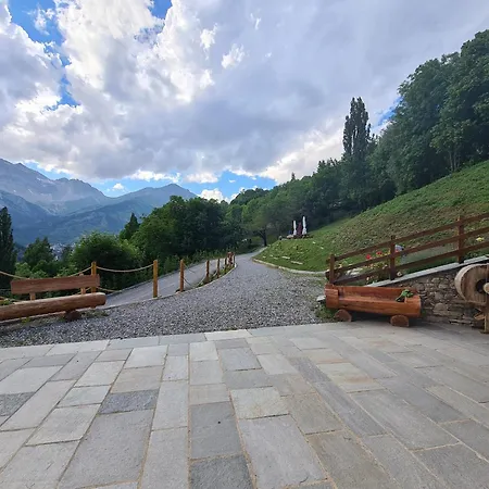Daire La Maison. La Roccia Dello Stambecco Bardonecchia