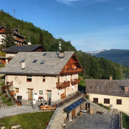 Apartman La Maison. La Roccia Dello Stambecco