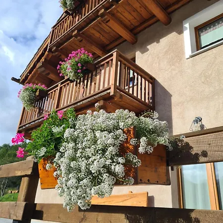 La Maison. La Roccia Dello Stambecco