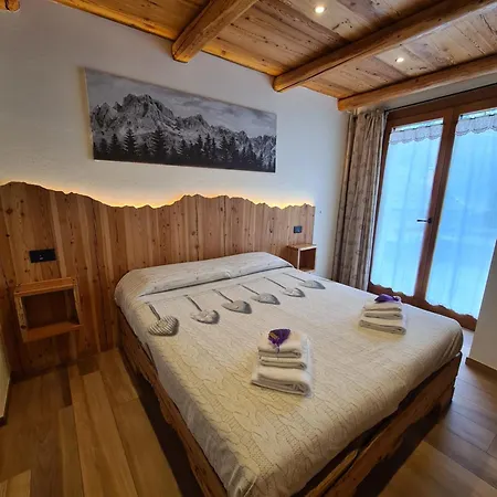 Apartmán La Maison. La Roccia Dello Stambecco *