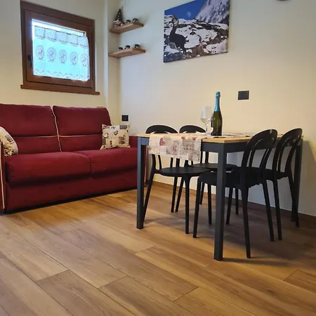 La Maison. La Roccia Dello Stambecco Apartman