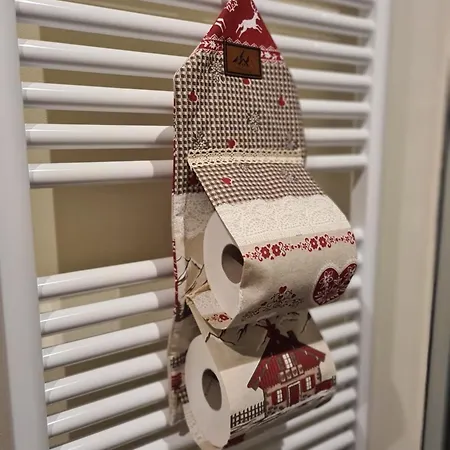 La Maison. La Roccia Dello Stambecco Apartmán