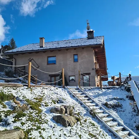 La Maison. La Roccia Dello Stambecco Apartmán Bardonecchia
